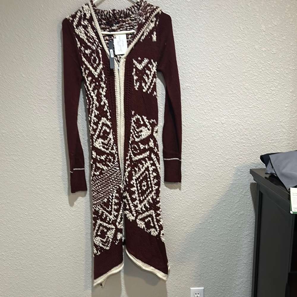 Women's Maroon and Cream Sweater